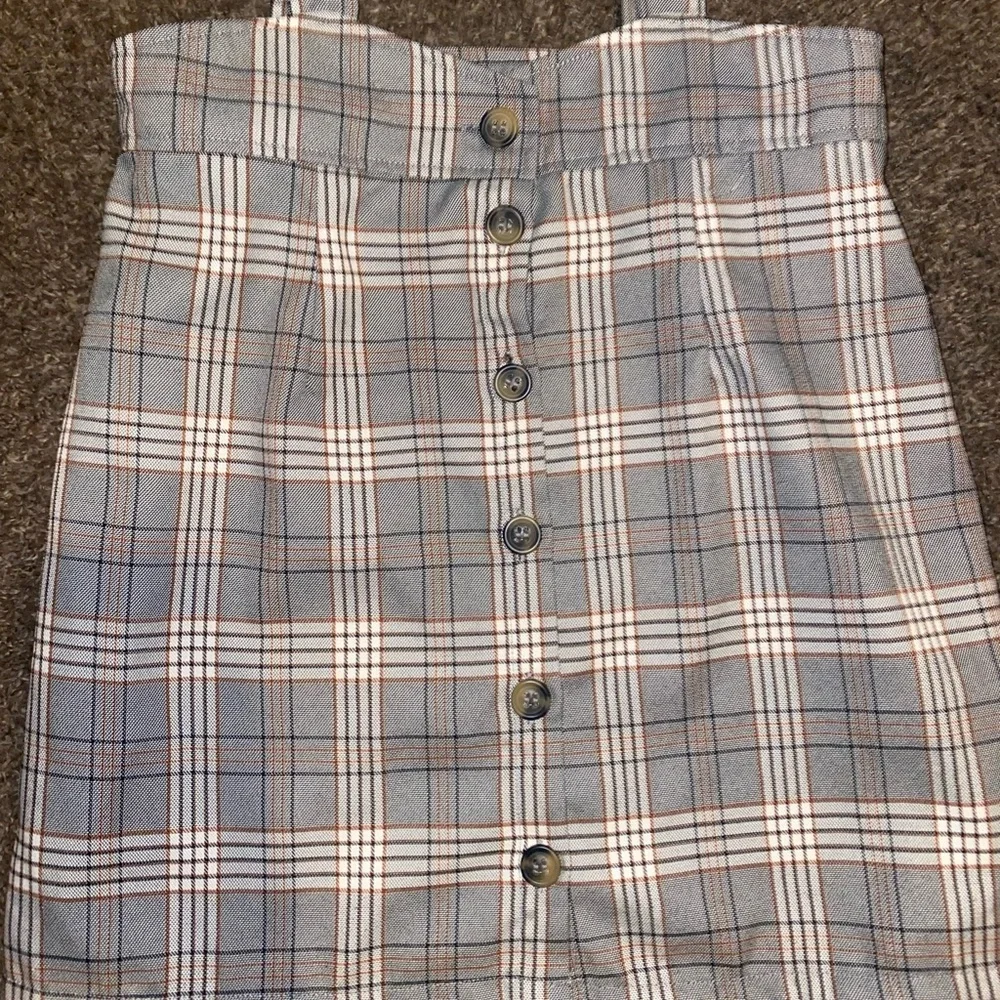 Plaid Print Suspender Skirt Set. Size M. - Picture 2 of 3